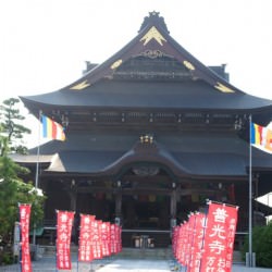 天国への階段から日本一の極楽へ戒壇巡り 「祖父江 善光寺東海別院」に行ってきた